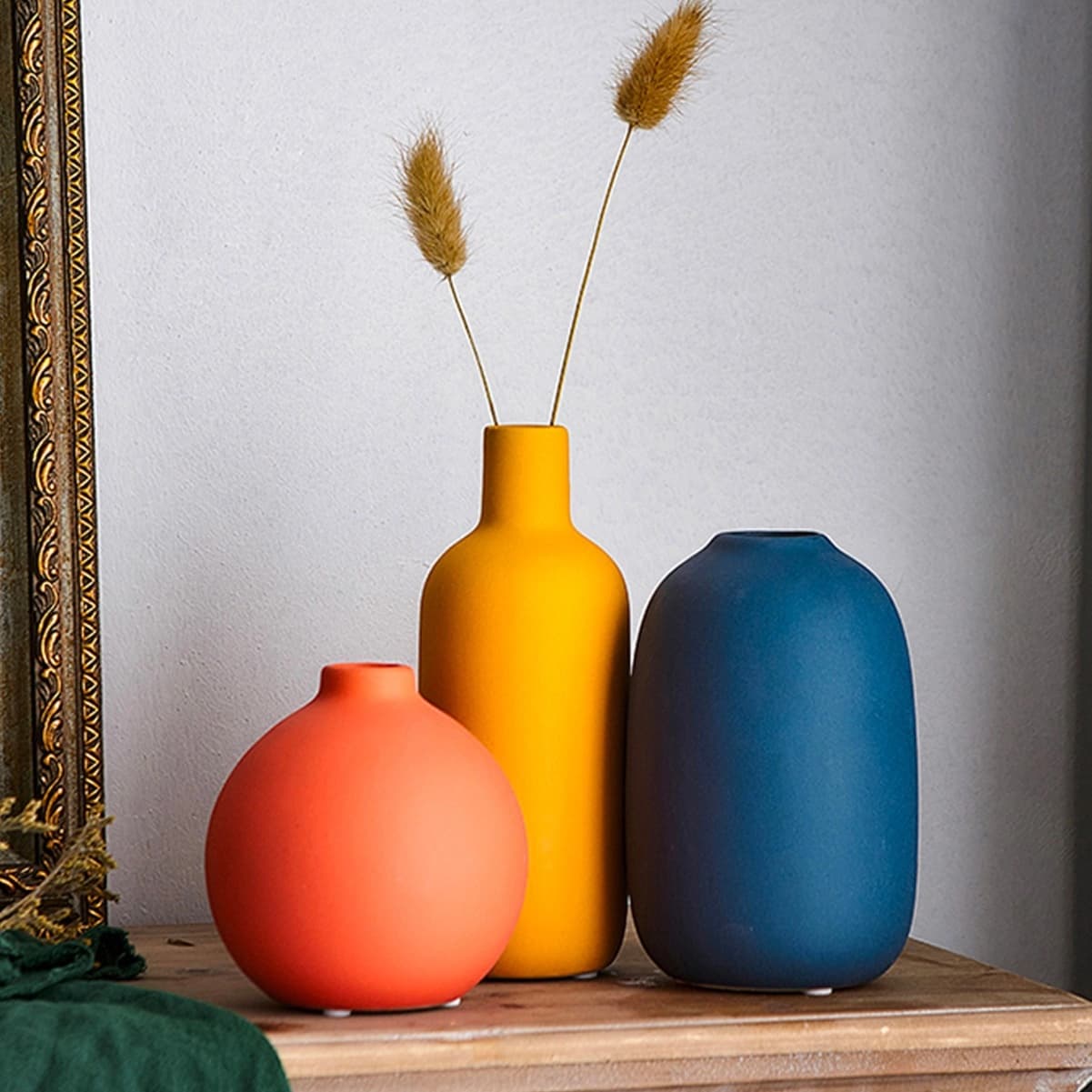 Wazon ceramiczny nowoczesny prosty jednokolorowy, prosta sztuka, dekoracja