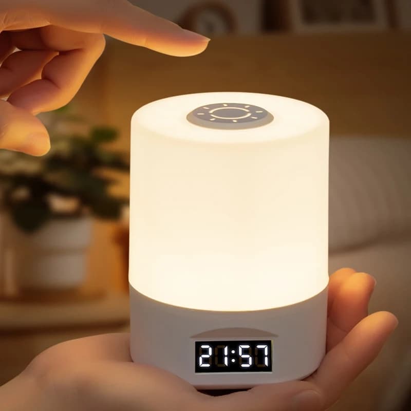 Lampka nocna z zegarem, lampka nocna do sypialni, dotykowa lampka do karmienia dziecka i ochrony oczu, ładowanie USB