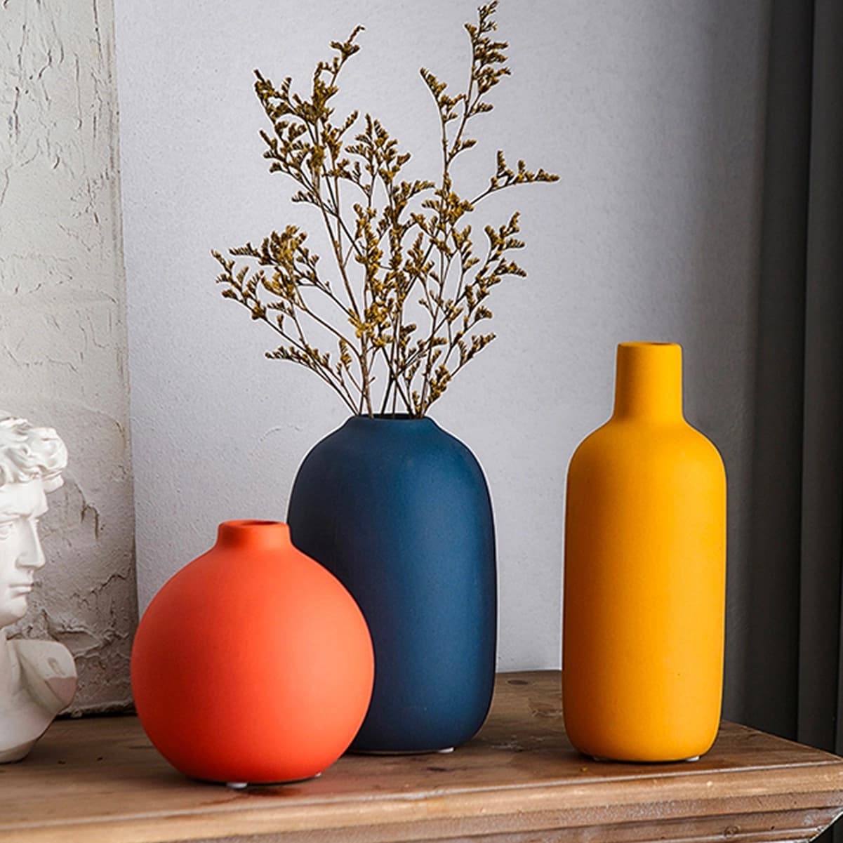 Wazon ceramiczny nowoczesny prosty jednokolorowy, prosta sztuka, dekoracja